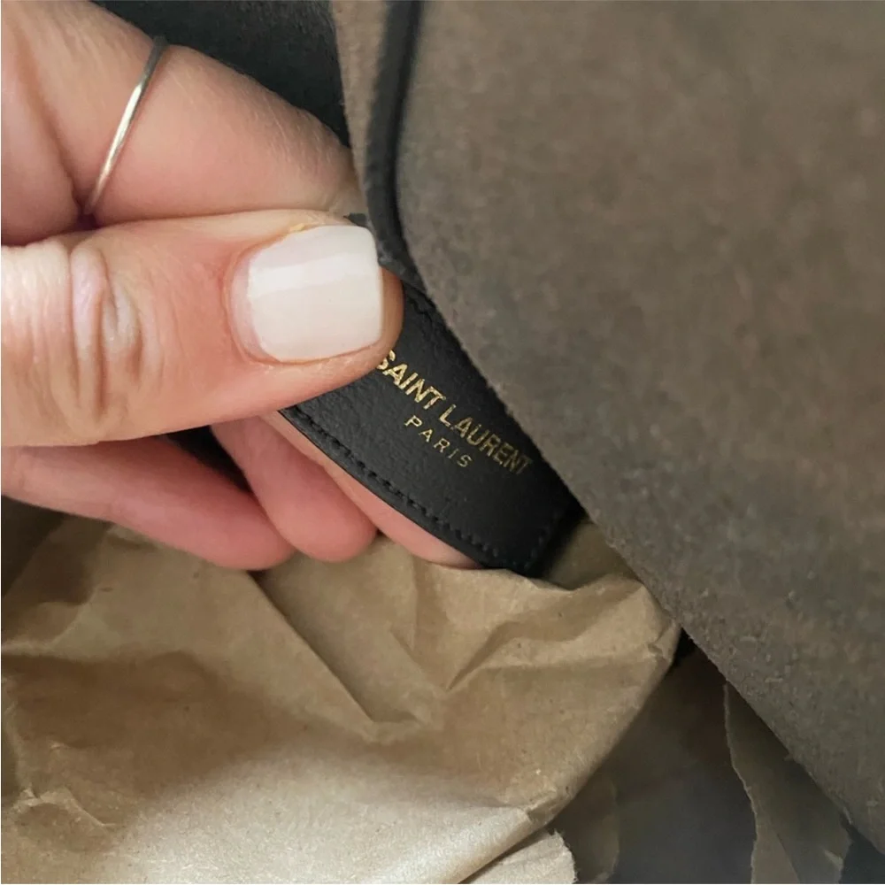 Saint Laurent Grey Leather Tote Bag - Picture 7 of 8